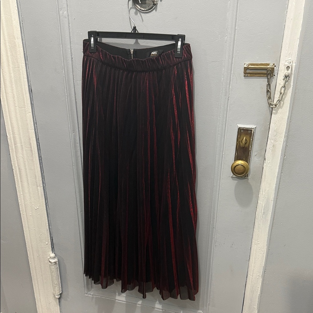 ABS Allen Schwartz Burgundy and Black A-Line Skirt